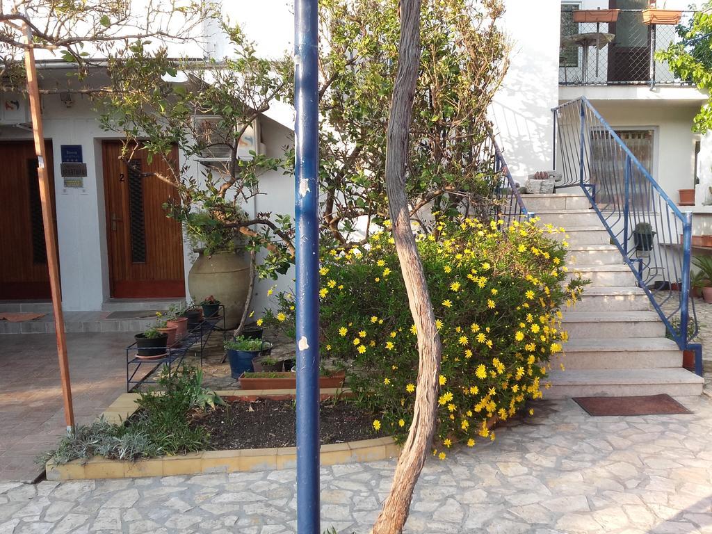 Apartment Malvina Mali Losinj Exterior photo