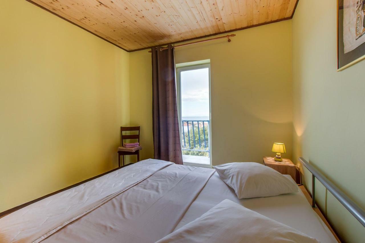 Apartment Malvina Mali Losinj Exterior photo